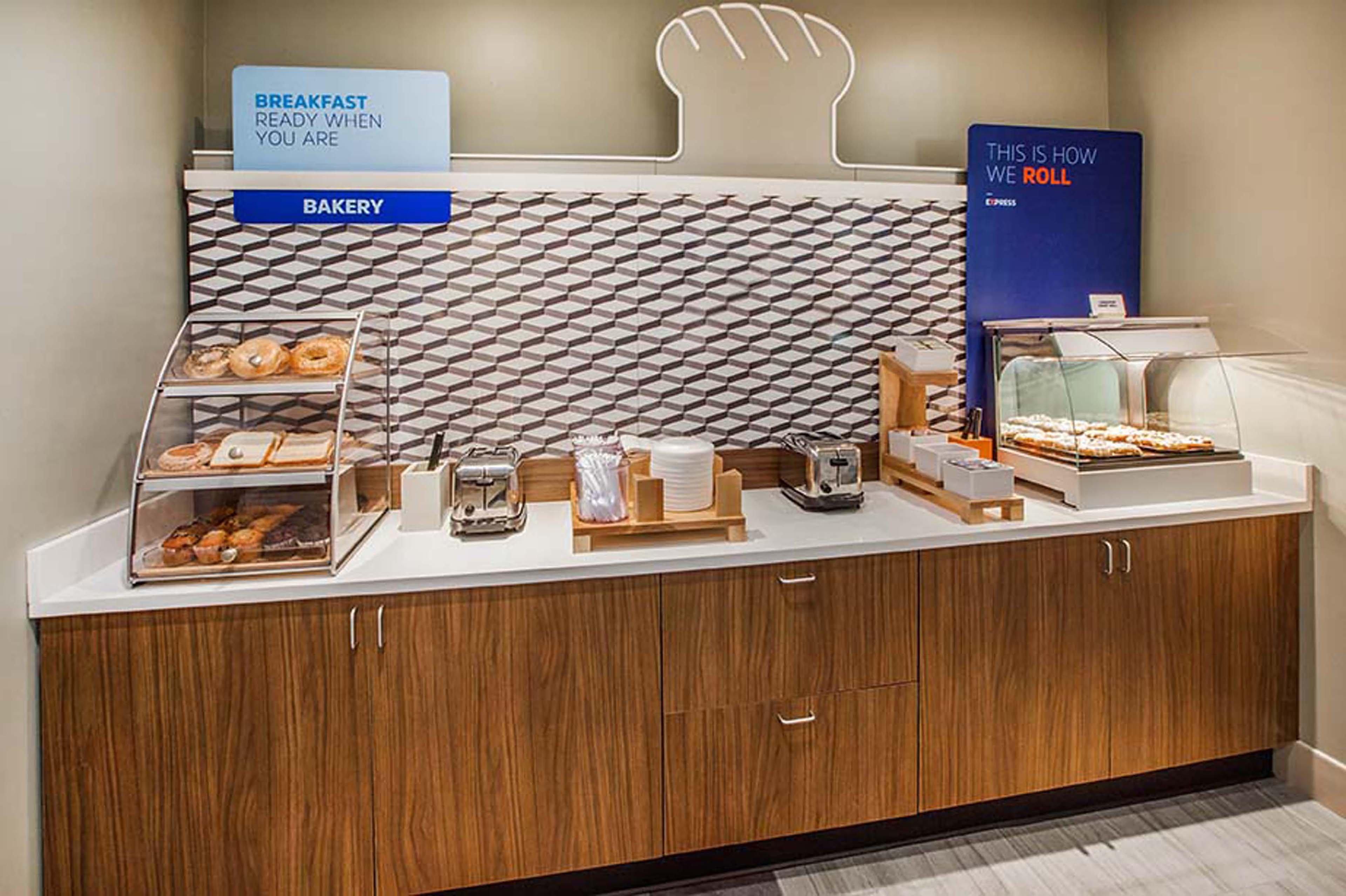 Holiday Inn Express Hotel & Suites Dallas Lewisville By Ihg Экстерьер фото