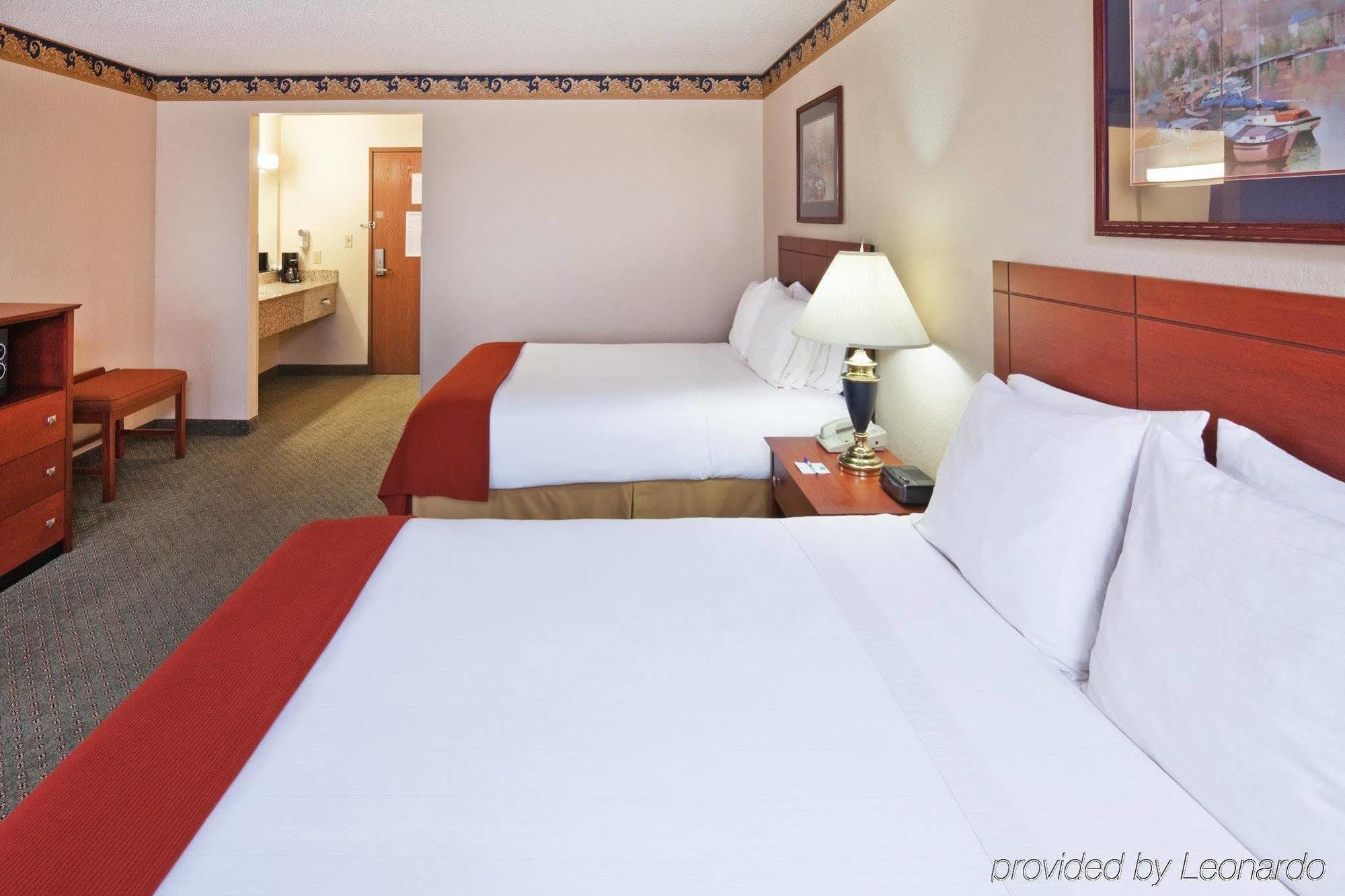 Holiday Inn Express Hotel & Suites Dallas Lewisville By Ihg Экстерьер фото